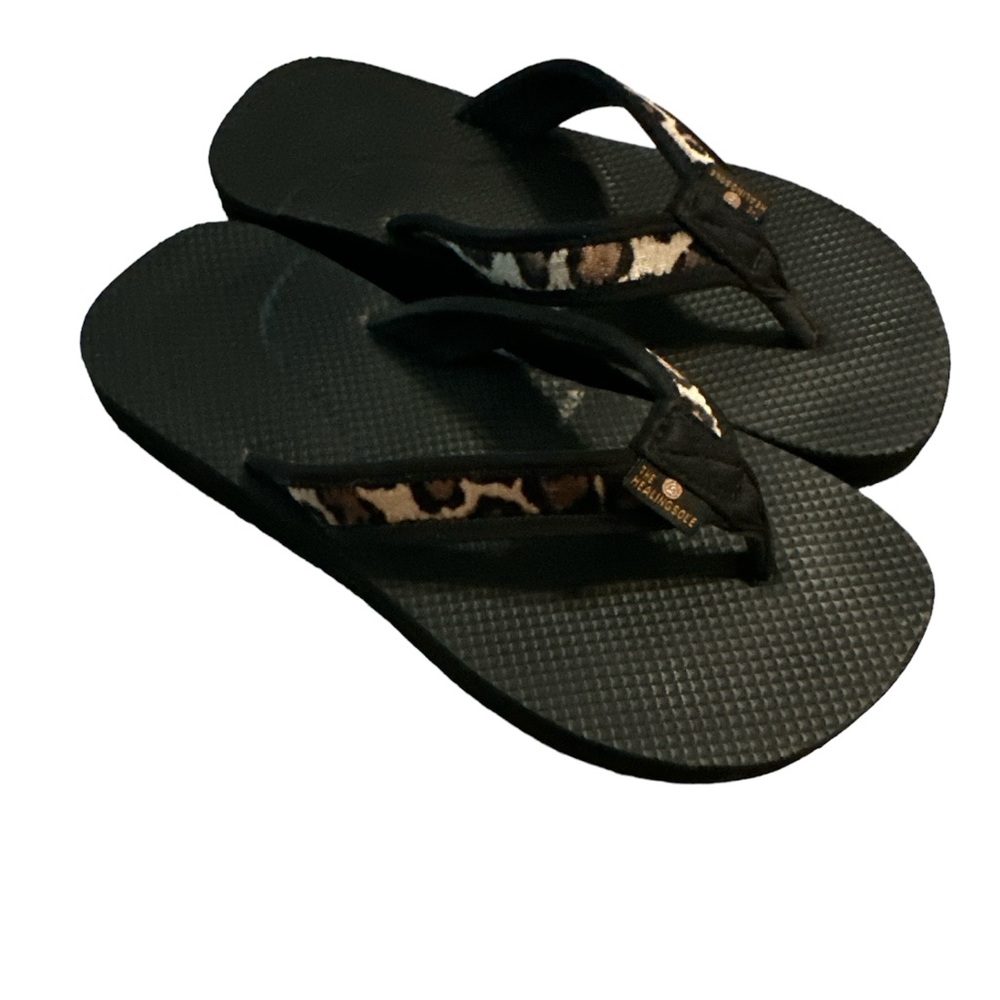 The Healing Sole Women 8 Sandal Flip Flop Cheetah Thong Comfort Summer Shoe
